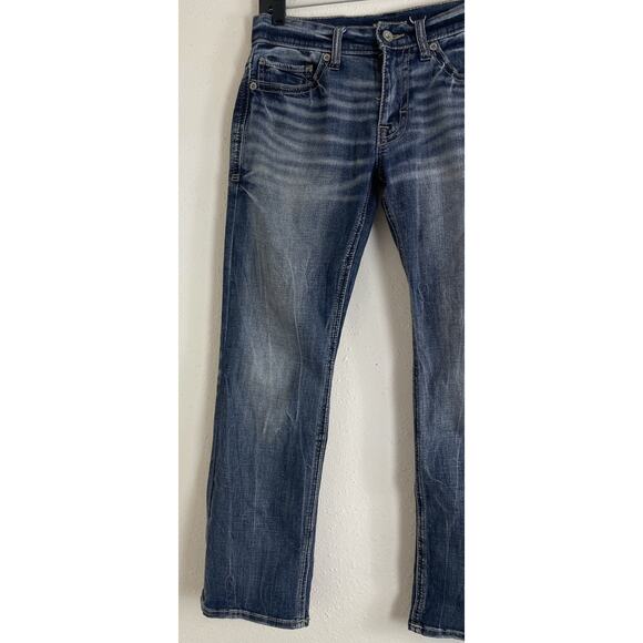 BKE Jeans Men 30 Blue Aiden Buckle Washed Out Faded Thrashed Denim Pants Whisker - Picture 2 of 12